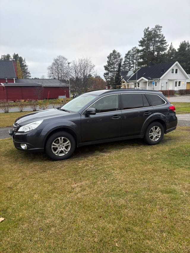 Subaru Outback 2010