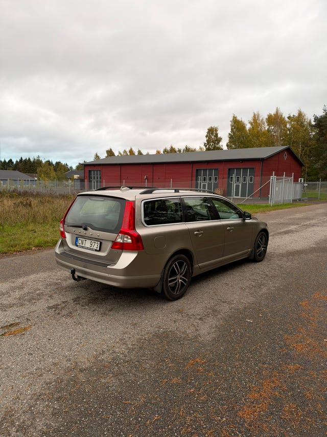 Volvo V70 2010 – bild 3