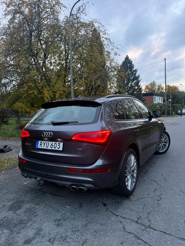 Audi SQ5 2016
