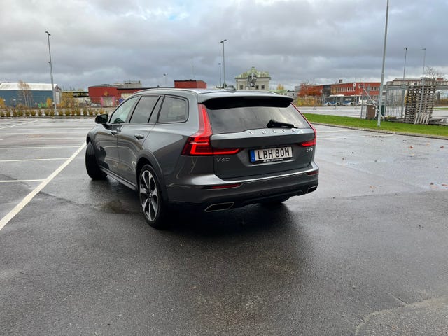Volvo V60 Cross Country 2020 – bild 3