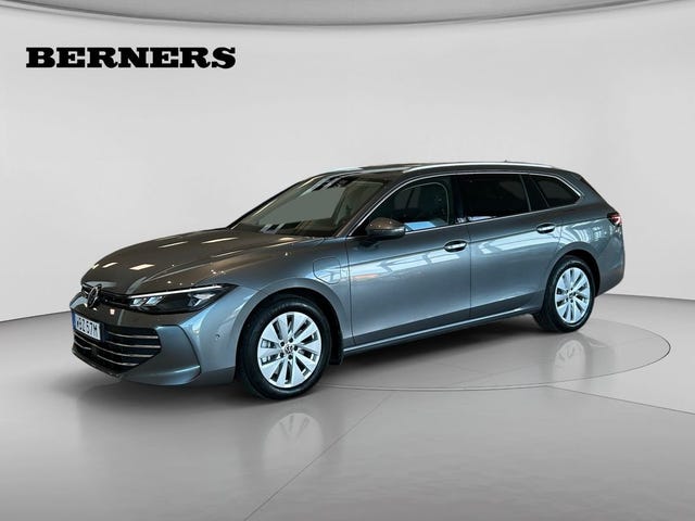 Volkswagen Passat 2025