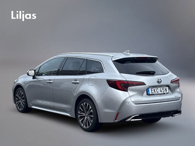 Toyota Corolla 2025 – bild 2