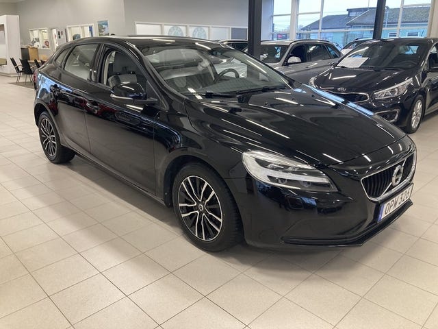 Volvo V40 2018