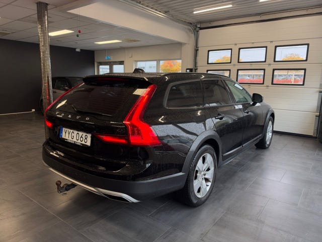 Volvo V90 Cross Country 2018 – bild 2