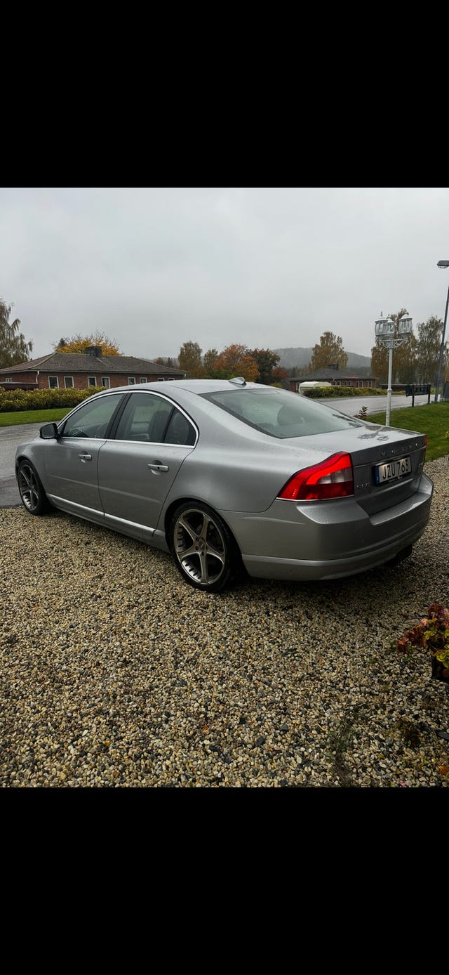 Volvo S80 2010