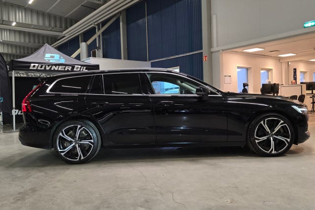 Volvo V60 2023 – bild 3