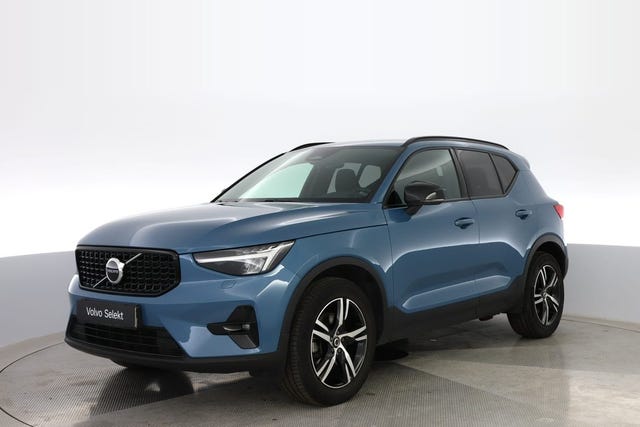 Volvo XC40 2025