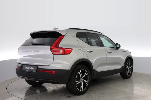 Volvo XC40 2025 – bild 4
