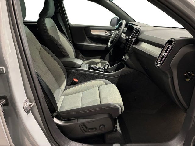 Volvo XC40 2025 – bild 4