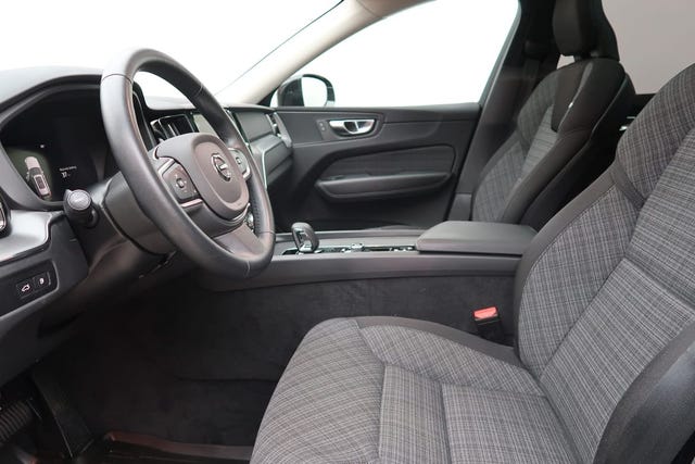 Volvo XC60 2025 – bild 4