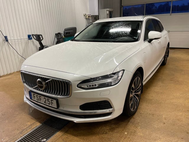 Volvo V90 2023