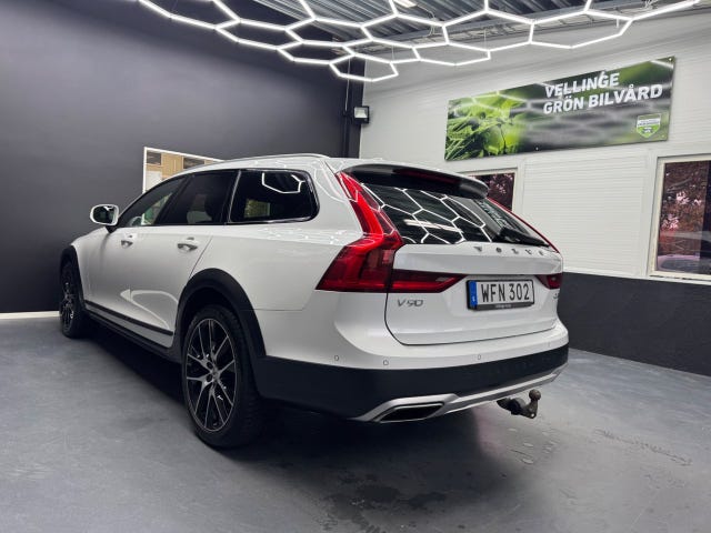 Volvo V90 Cross Country 2017 – bild 4
