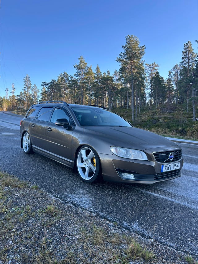 Volvo V70 2015