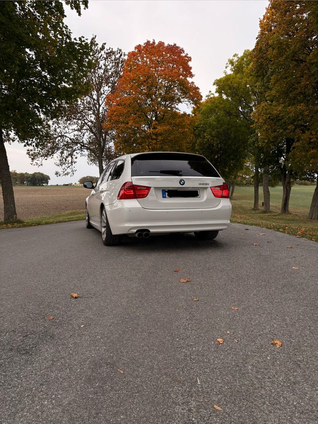 BMW 325i 2010