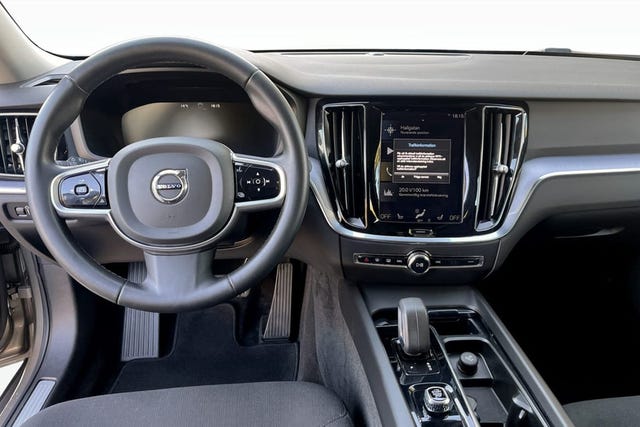 Volvo V60 Cross Country 2022 – bild 4