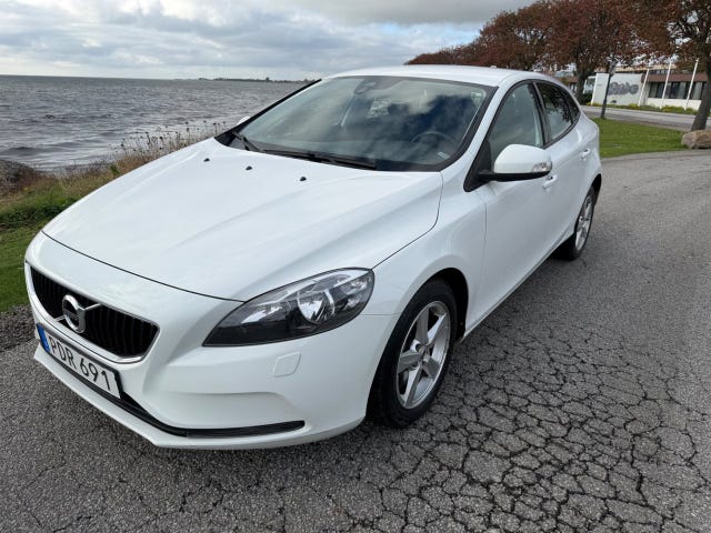 Volvo V40 2017