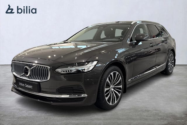 Volvo V90 2025