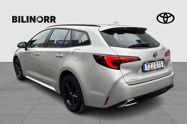 Toyota Corolla 2023 – bild 4