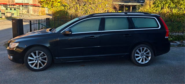 Volvo V70 2016