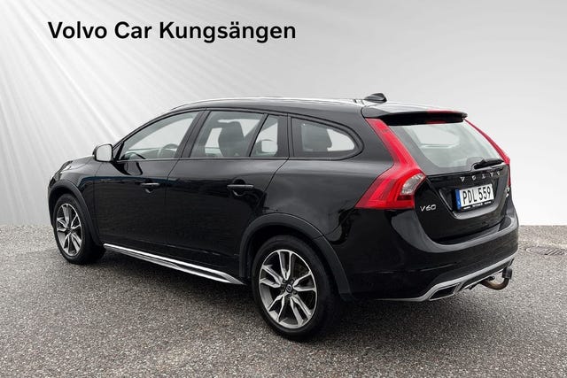 Volvo V60 Cross Country 2017 – bild 4