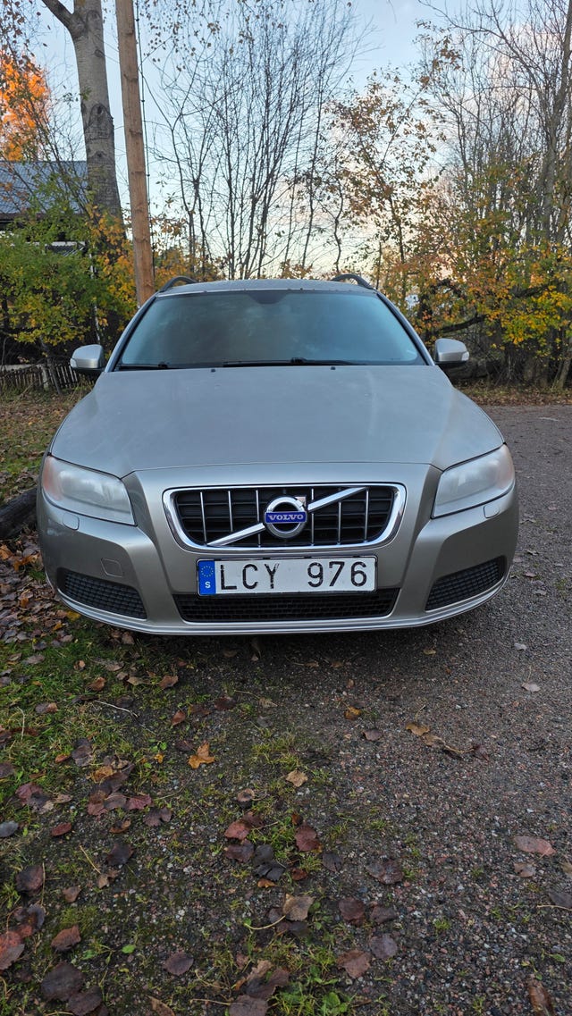 Volvo V70 2011