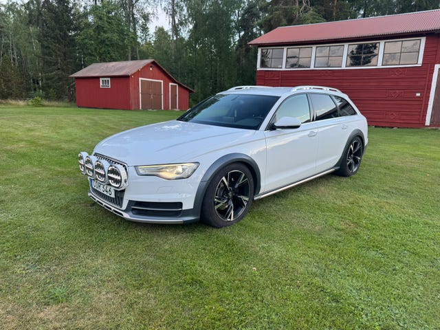 Audi A6 allroad 2016