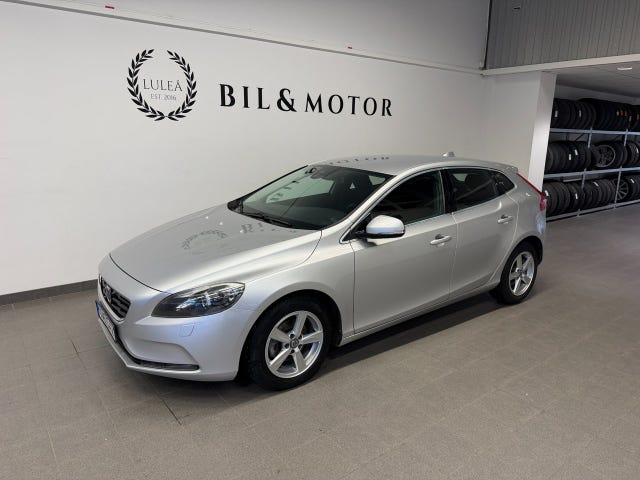 Volvo V40 2014