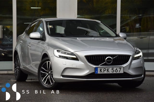 Volvo V40 2018