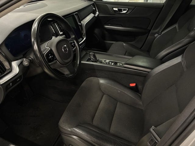 Volvo V60 Cross Country 2021 – bild 3