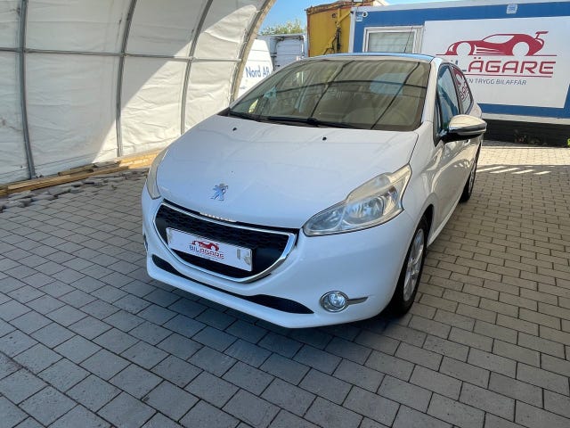 Peugeot 208 2013