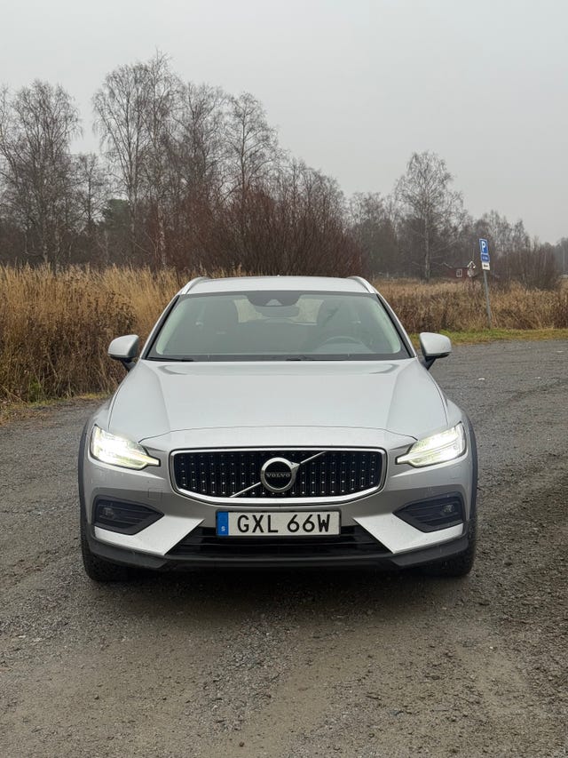 Volvo V60 Cross Country 2021 – bild 4