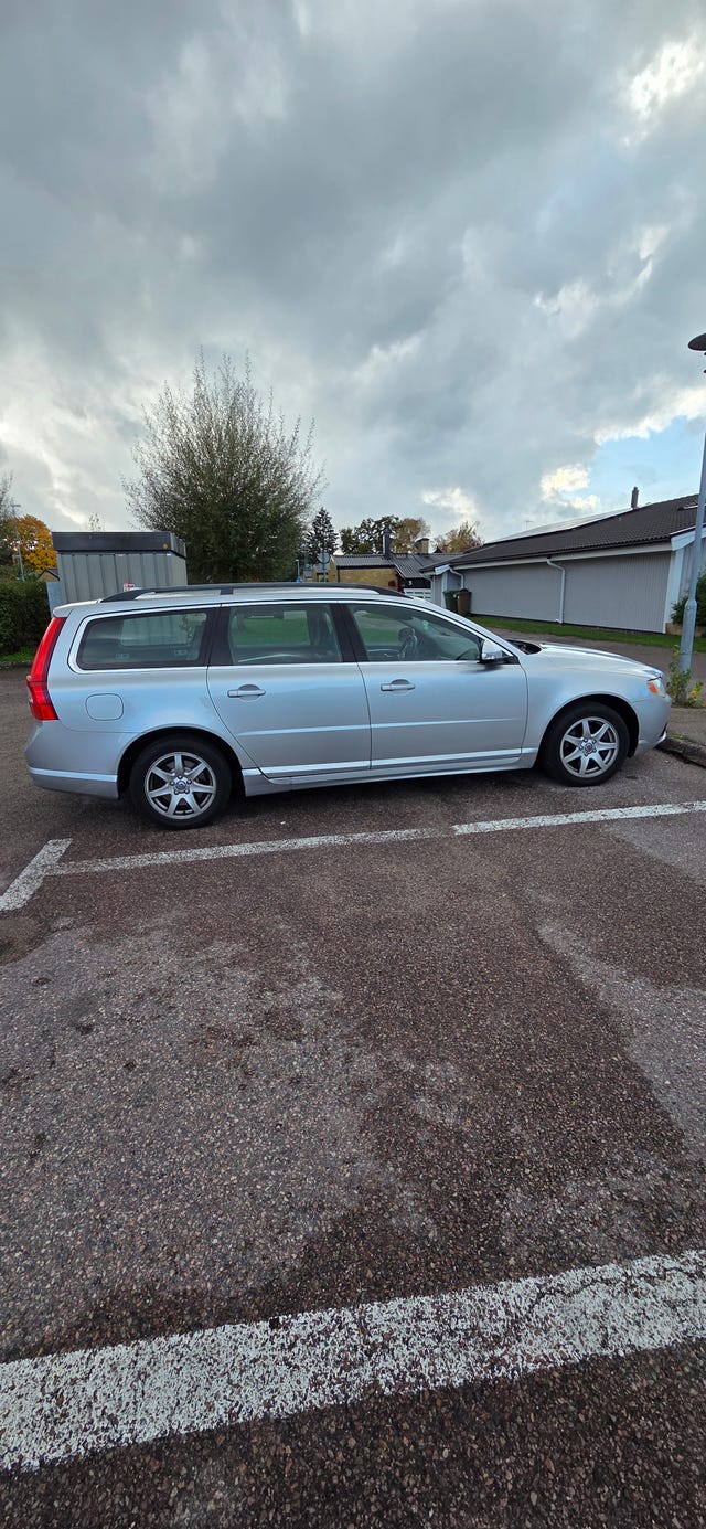 Volvo V70 2010