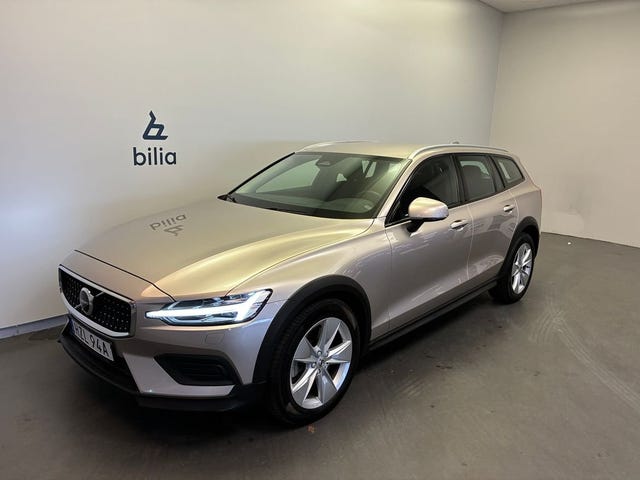 Volvo V60 Cross Country 2024