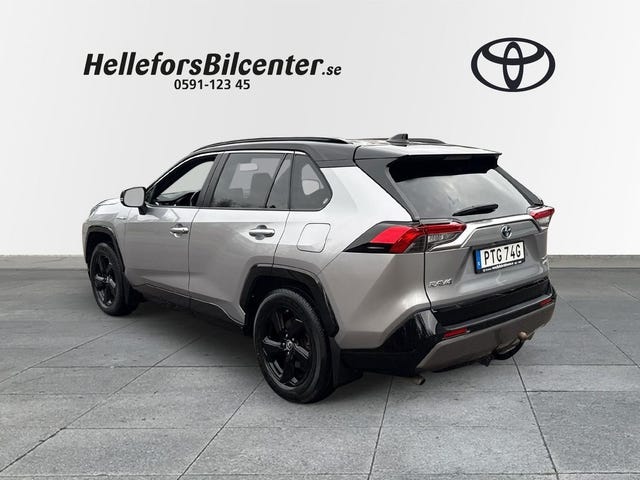 Toyota RAV4 2021 – bild 2