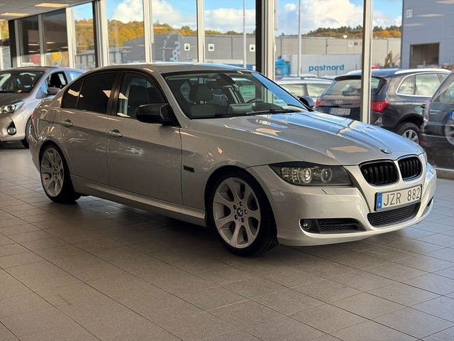 BMW 320i 2010