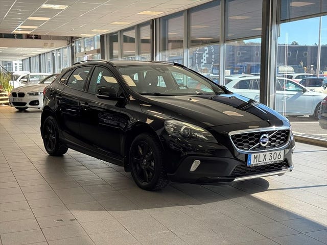 Volvo V40 Cross Country 2015