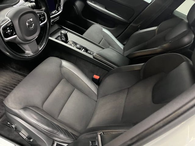 Volvo V60 Cross Country 2021 – bild 4