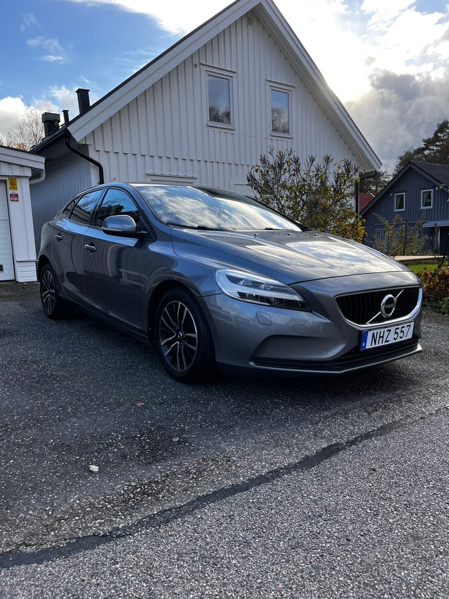 Volvo V40 2017