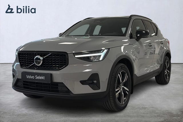 Volvo XC40 2025
