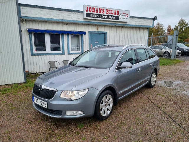 Skoda Superb 2011