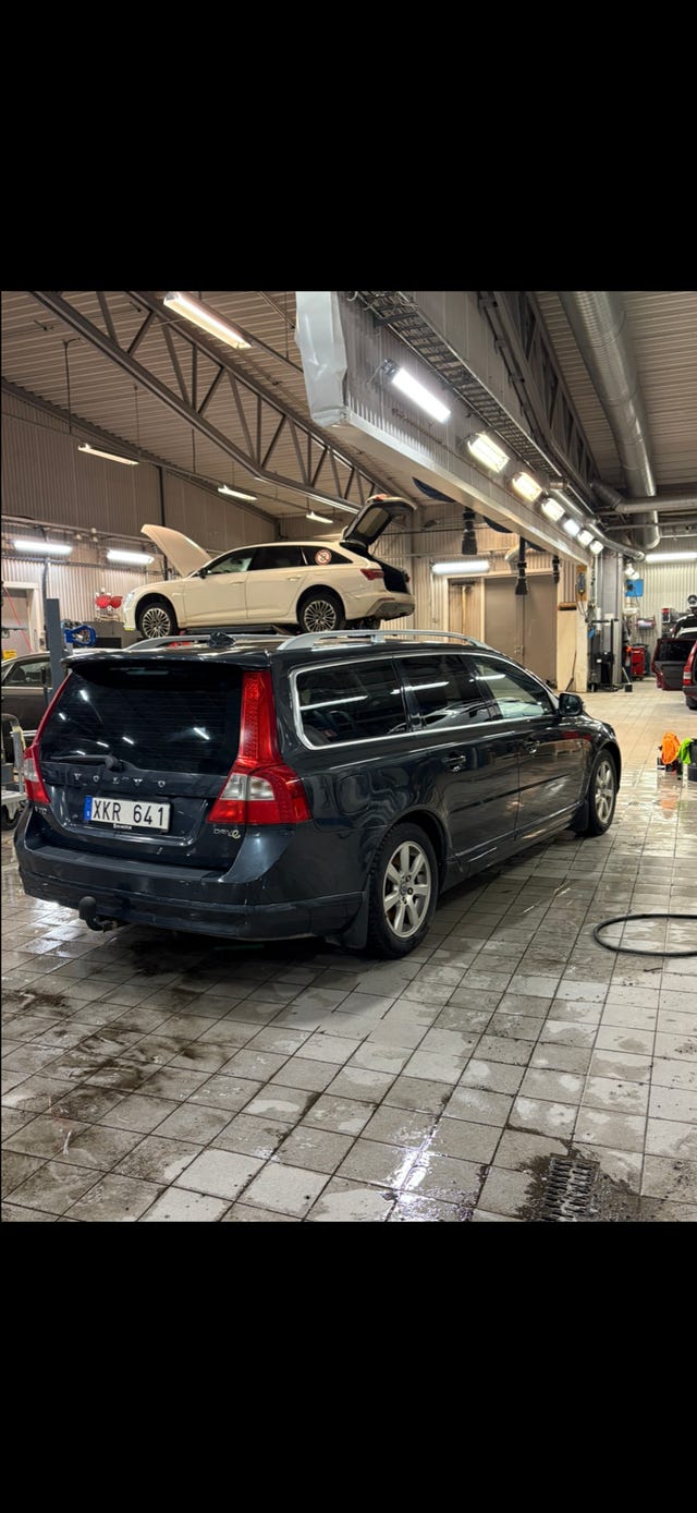 Volvo V70 2011 – bild 2