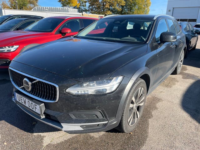 Volvo V90 Cross Country 2023