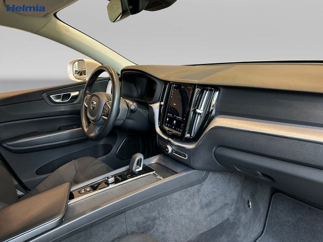 Volvo XC60 2022 – bild 2