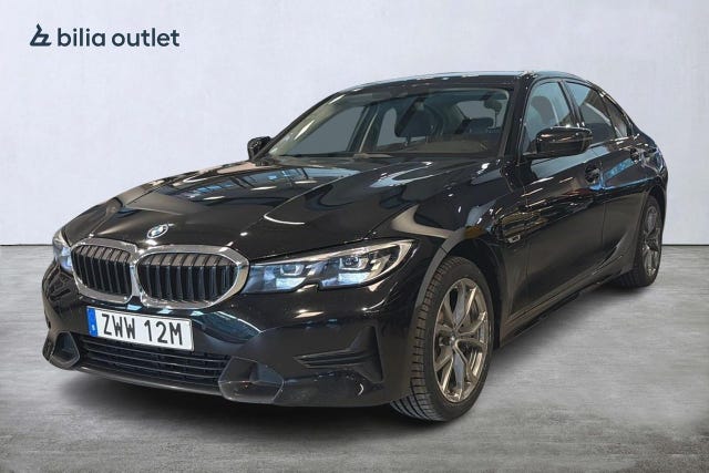 BMW 330e 2022