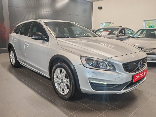 Volvo V60 Cross Country 2017