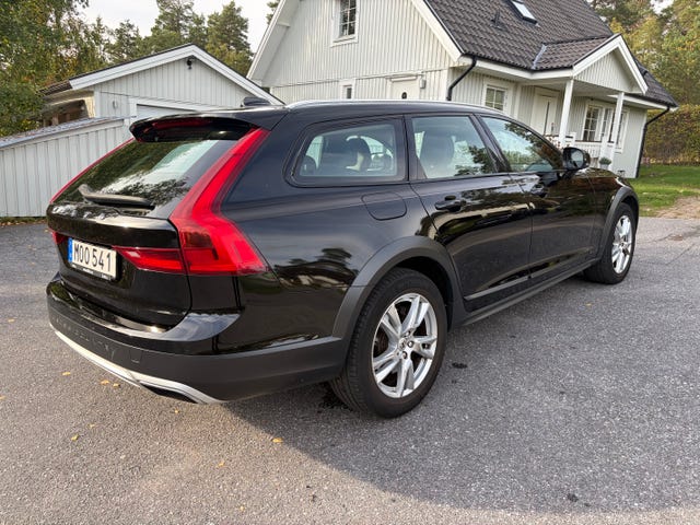 Volvo V90 Cross Country 2019 – bild 3