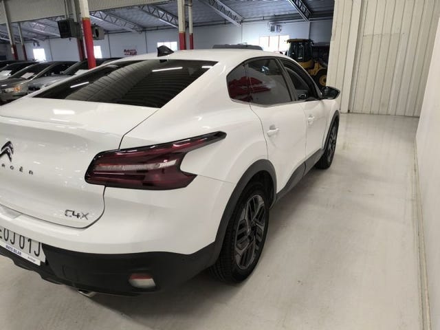 Citroen C4 2023 – bild 4