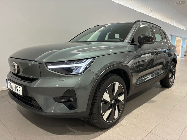 Volvo EX40 2026