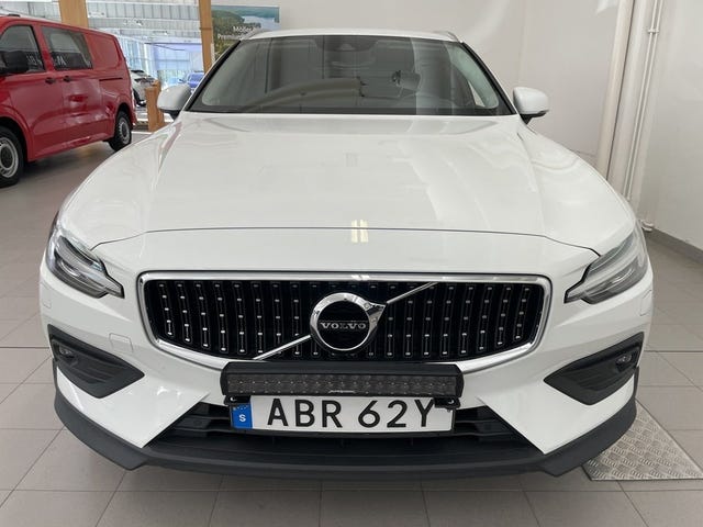 Volvo V60 Cross Country 2020 – bild 4