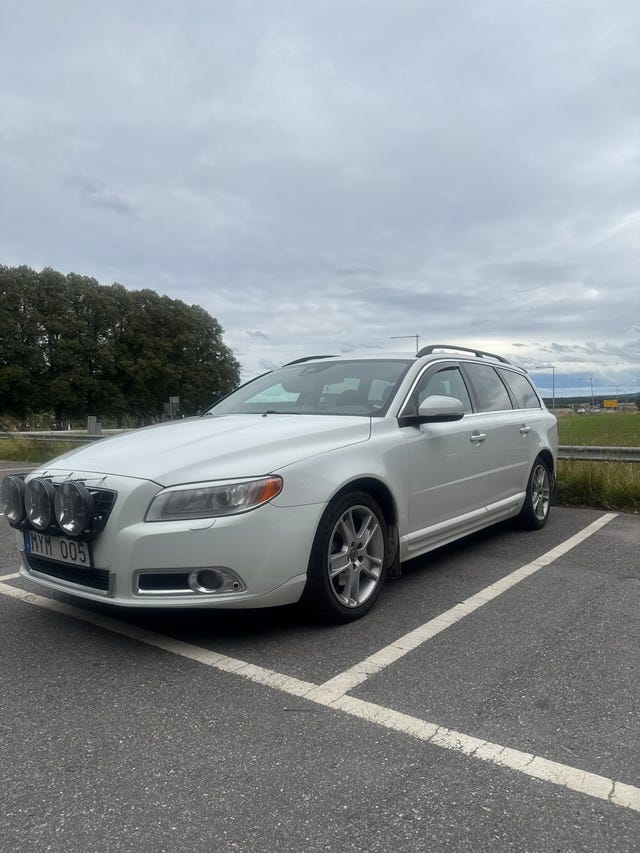 Volvo V70 2013
